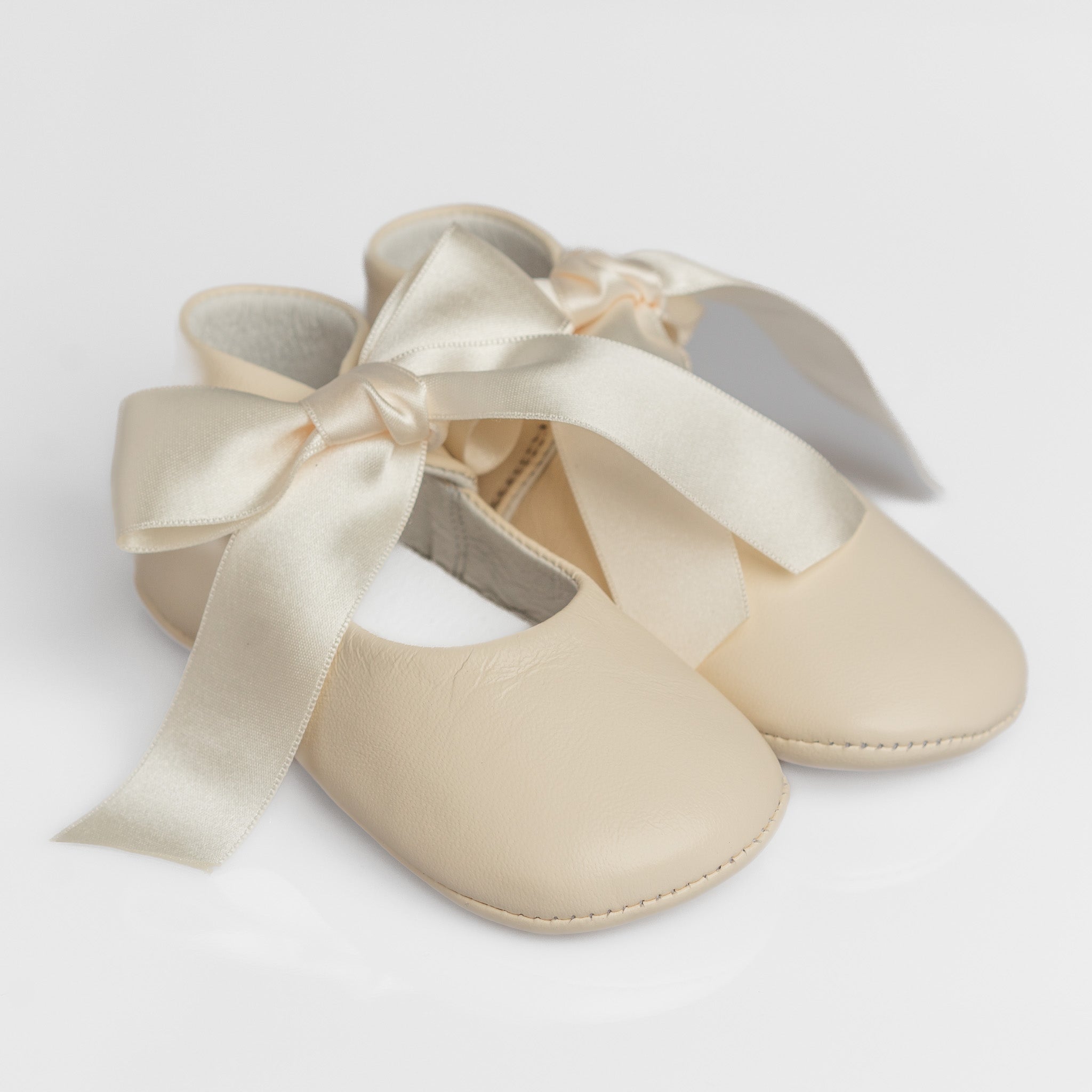 Baby Ivory Leather Mary Jane Pram Shoes with Satin Bow
