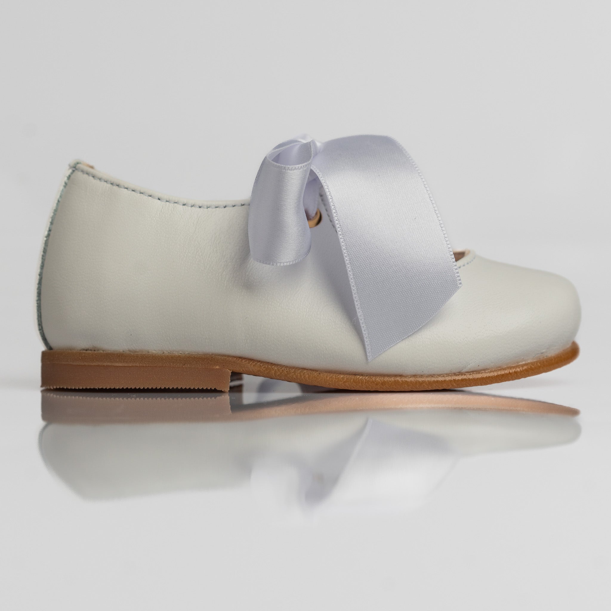 Girl White Leather Mary Jane Shoes with Satin Bow
