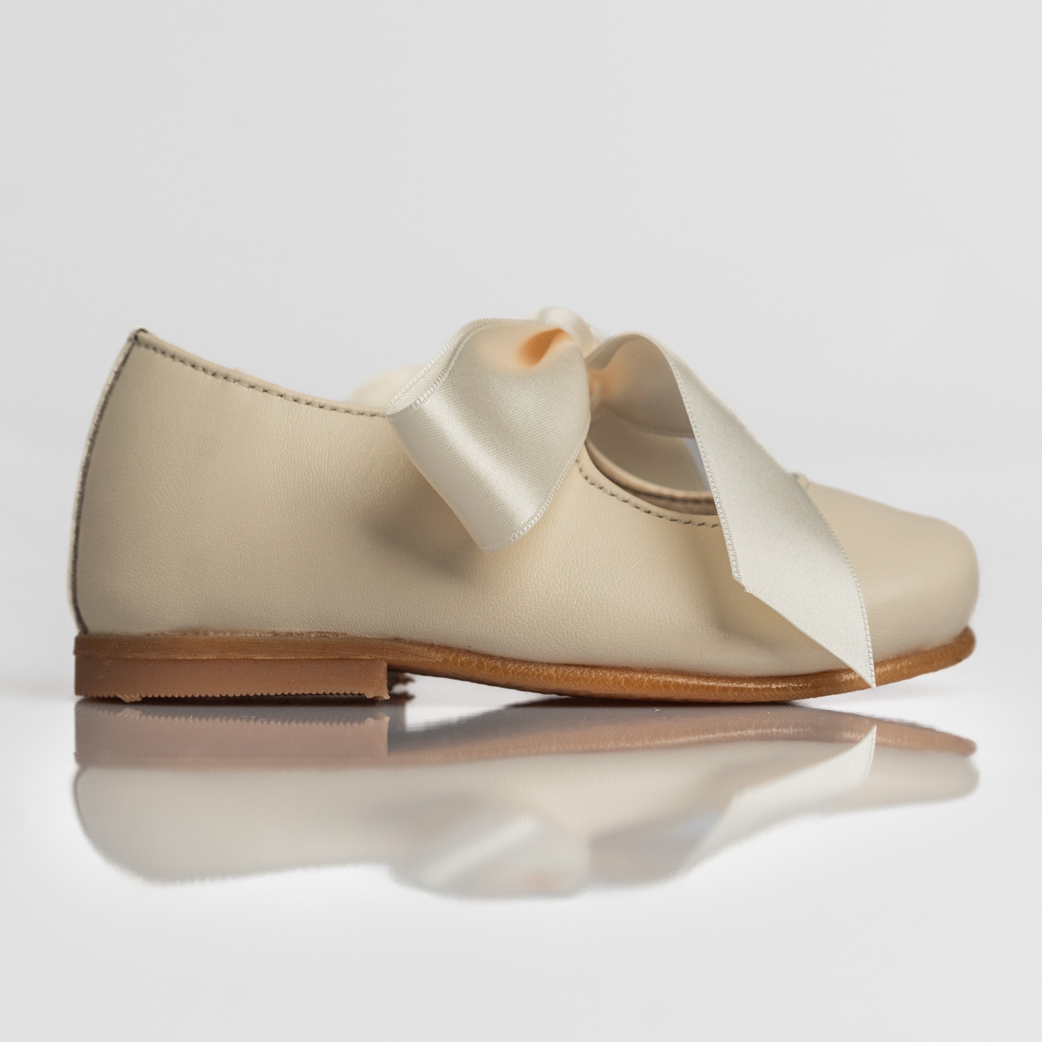 Girl Ivory Leather Mary Jane Shoes with Satin Bow