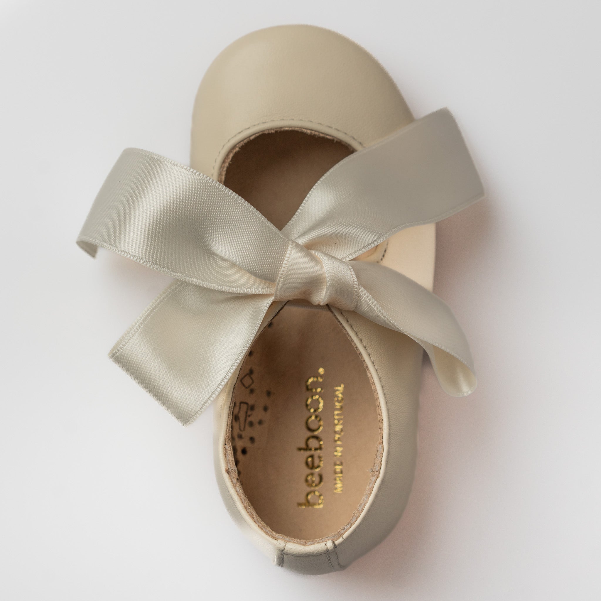 Girl Ivory Leather Mary Jane Shoes with Satin Bow
