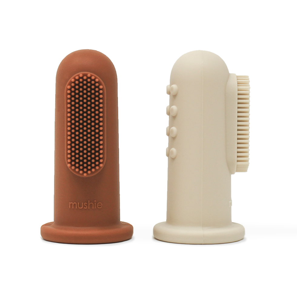 Mushie Finger Toothbrush Clay/Shifting Sand