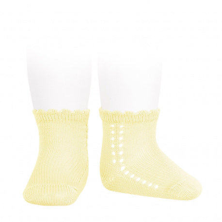 Condor Butter Openwork Short Socks