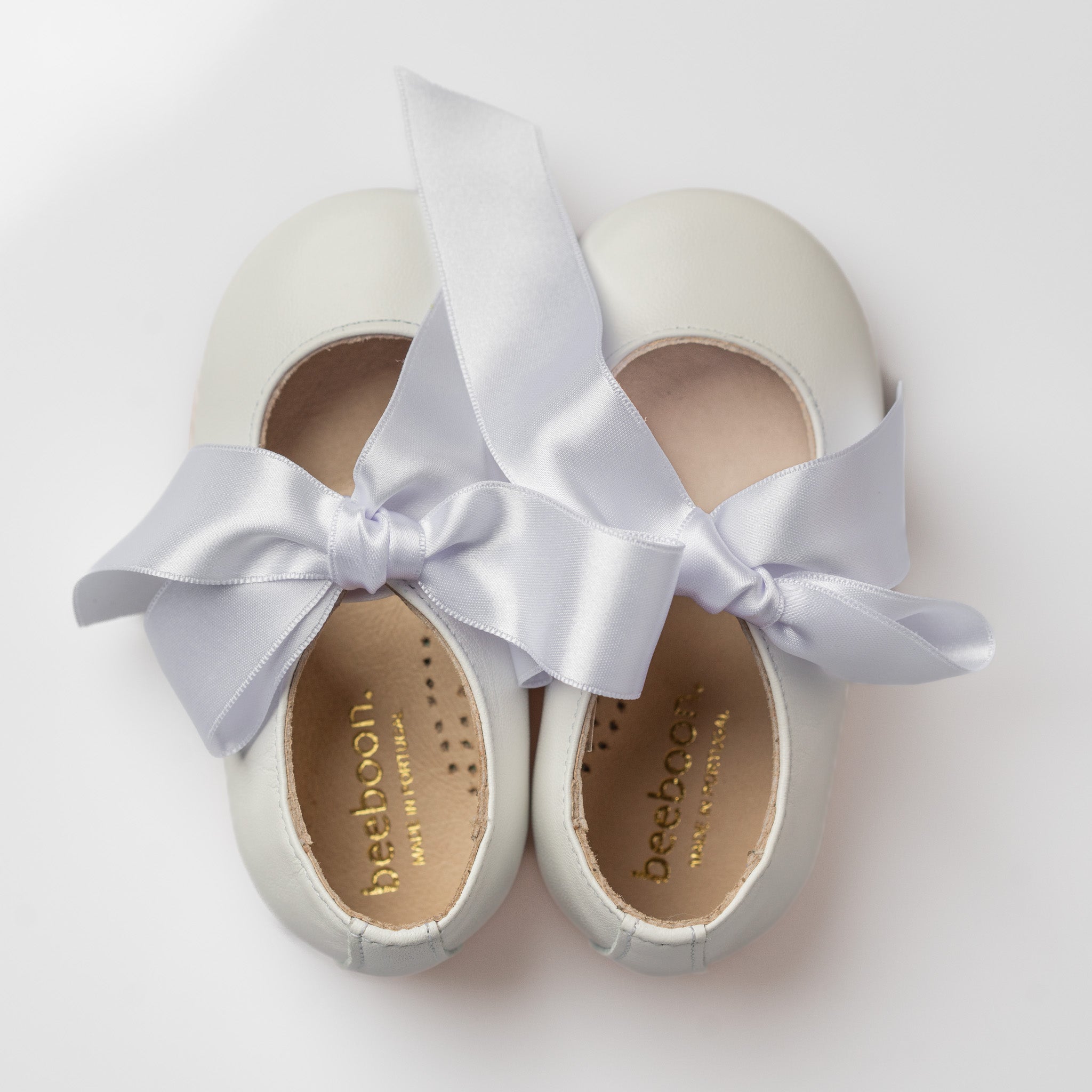 Girl White Leather Mary Jane Shoes with Satin Bow