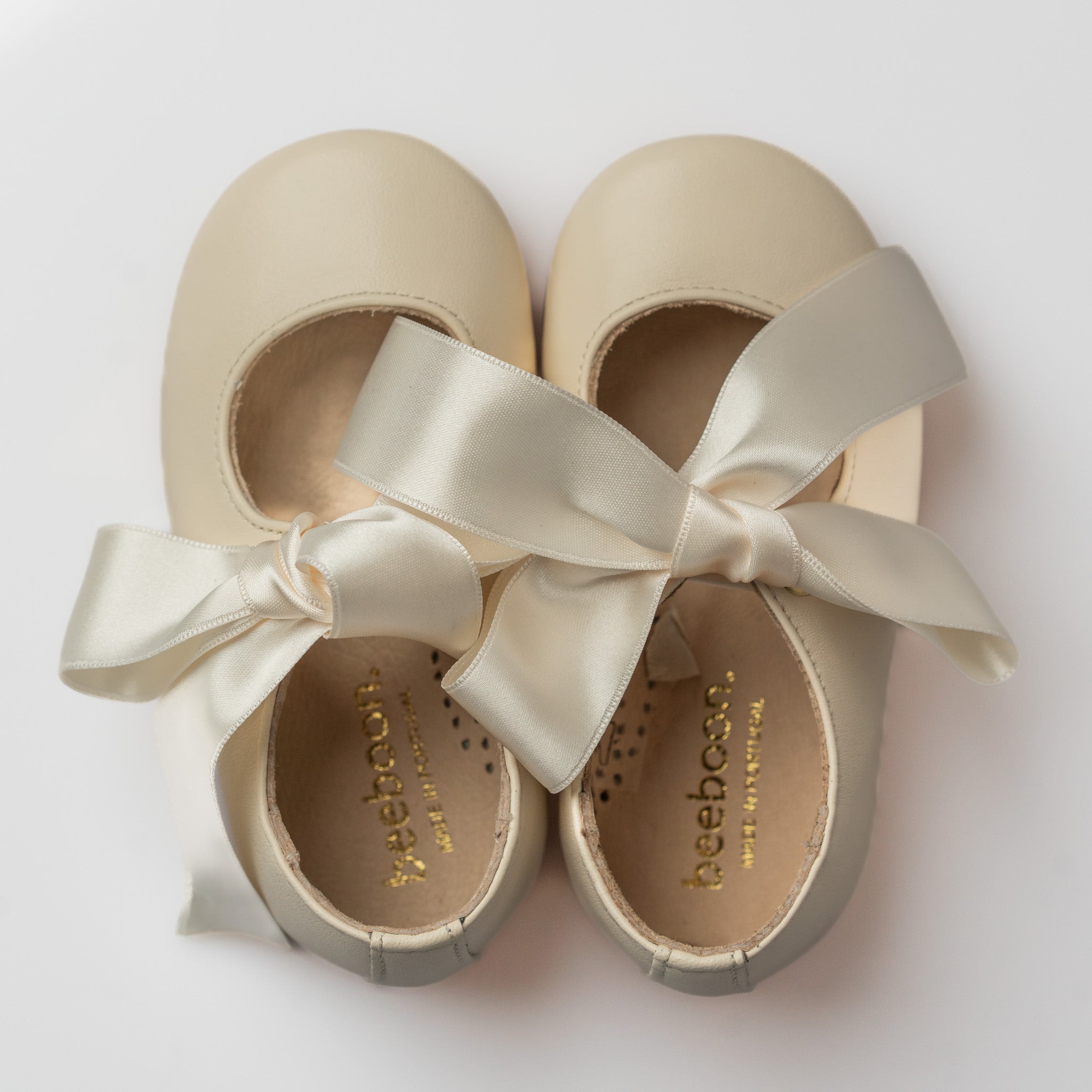 Girl Ivory Leather Mary Jane Shoes with Satin Bow