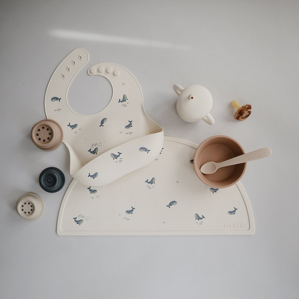 Mushie Silicone Bib Whales