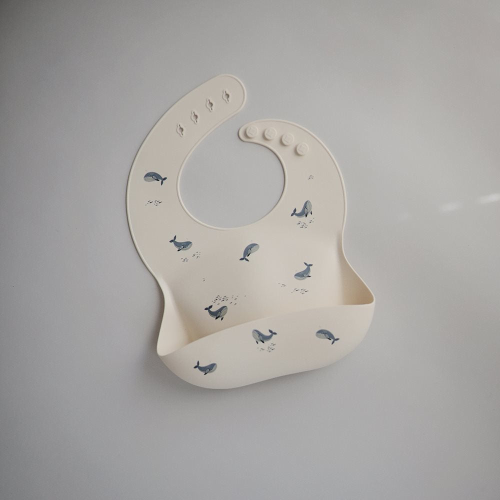Mushie Silicone Bib Whales