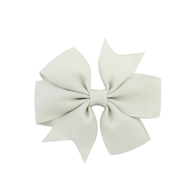 Shell Grey Bow Clip