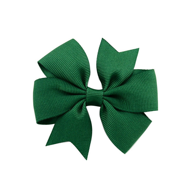 Green Bow Clip