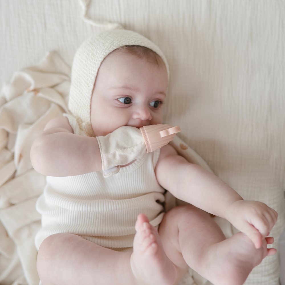 Mushie Teething Mitten Rainbow